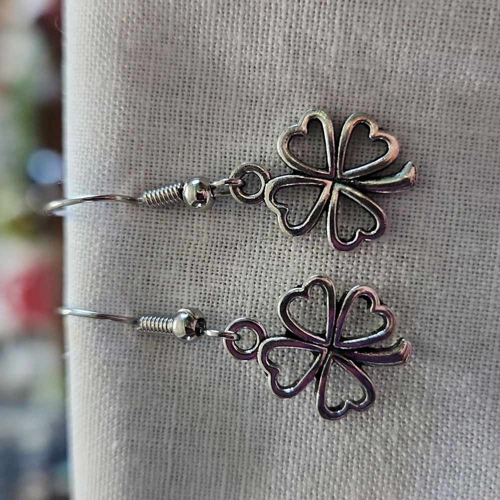4 leaf clover earrings pierced